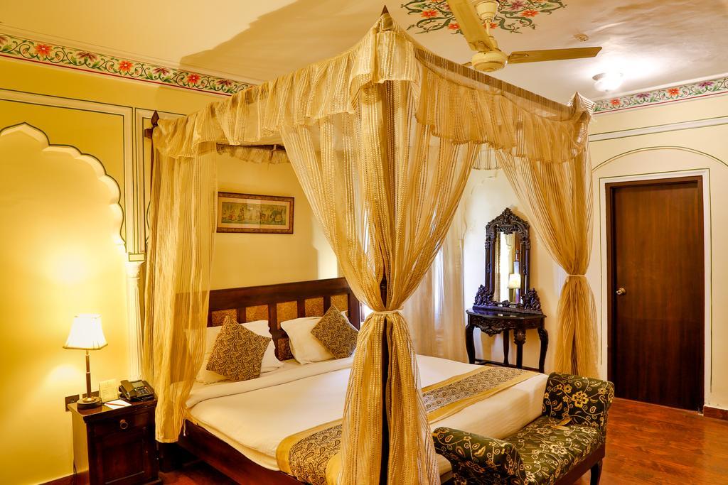 Welcomheritage Traditional Haveli Джайпур Екстер'єр фото
