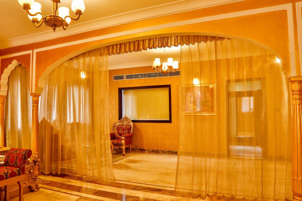 Welcomheritage Traditional Haveli Джайпур Екстер'єр фото